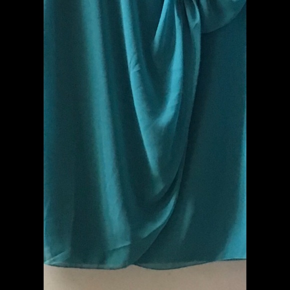 🌟 Plus Tank with Chiffon Overlay - Picture 5 of 6